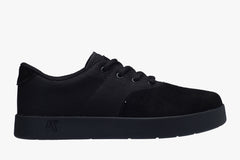 PLUG 2025 - All Black