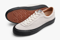 VM001 SUEDE LO- White/Black D7