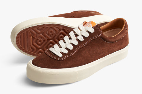 VM001 SUEDE LO- Choc Brown/White D9