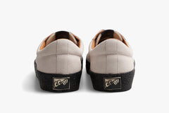 VM002 SUEDE LO - White/Black D5