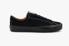 VM003 SUEDE LO - Black/Black/White D9